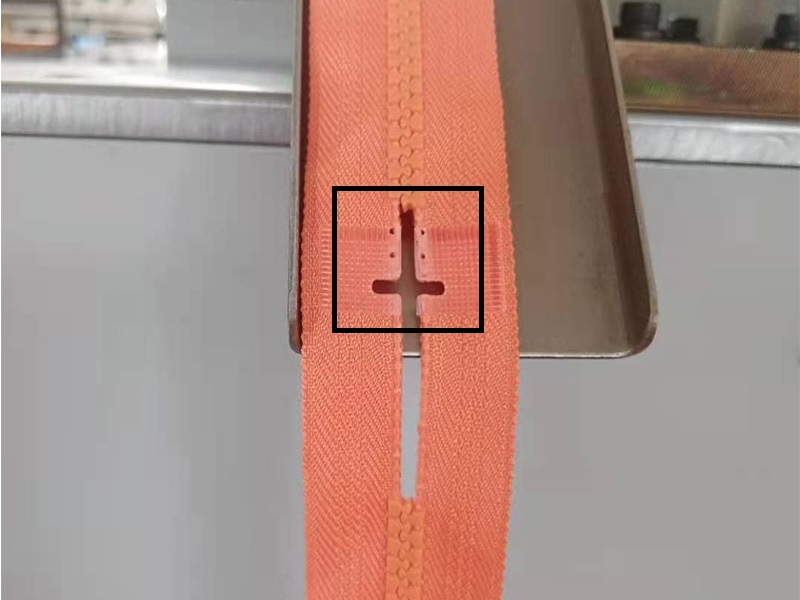 News T cutting machine for nylon zipper bulk buy for apparel industry-3