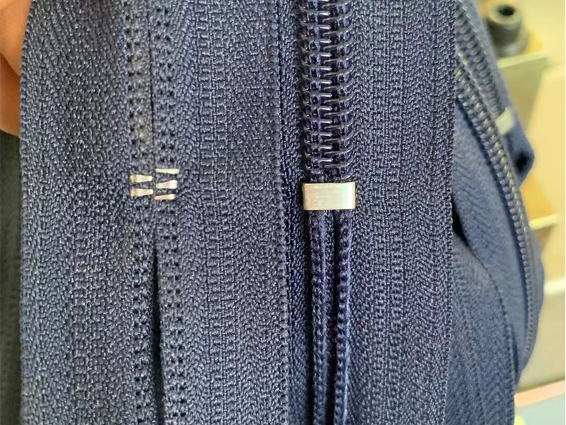 Best nylon zipper bottoms top machine bulk buy for zipper manufacturer-3